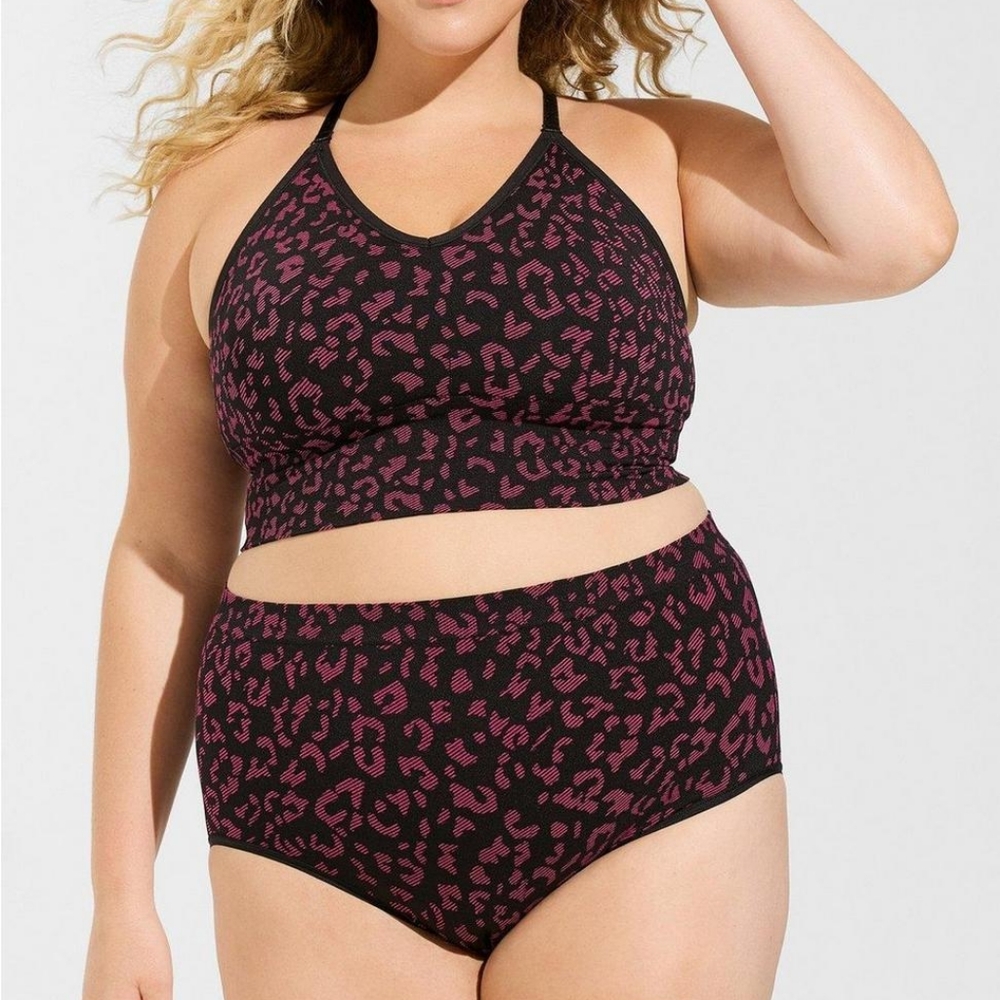 Torrid Set 0 & 1 Seamless Lightly Lined Jacquard Bralette and Seamles Br…